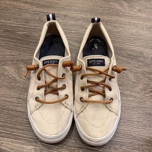 Sperry size 8